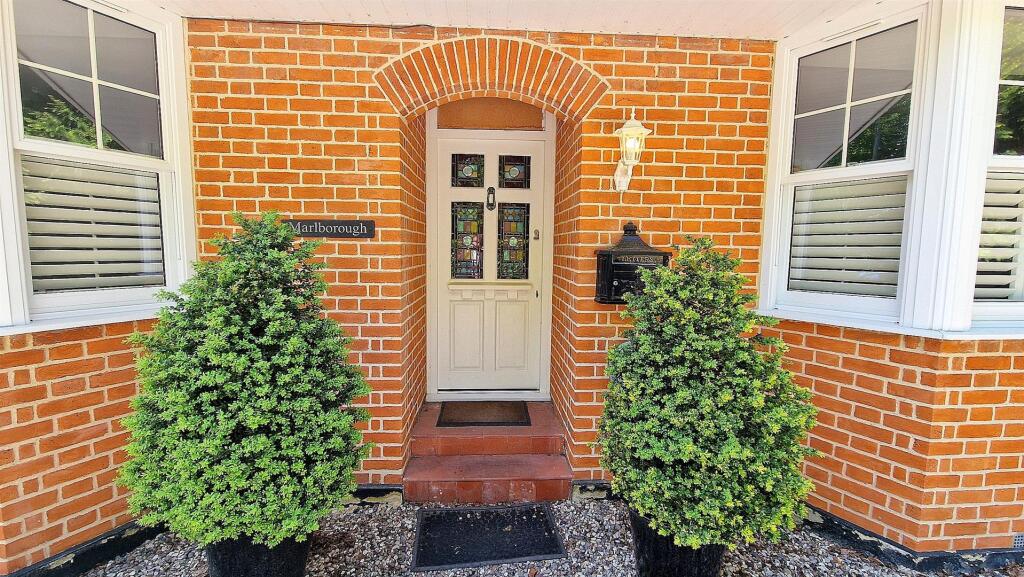 FRONT DOOR.jpg