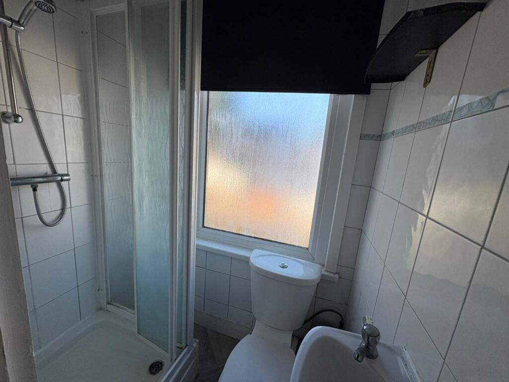 PHOTO-2025-10-06-09-