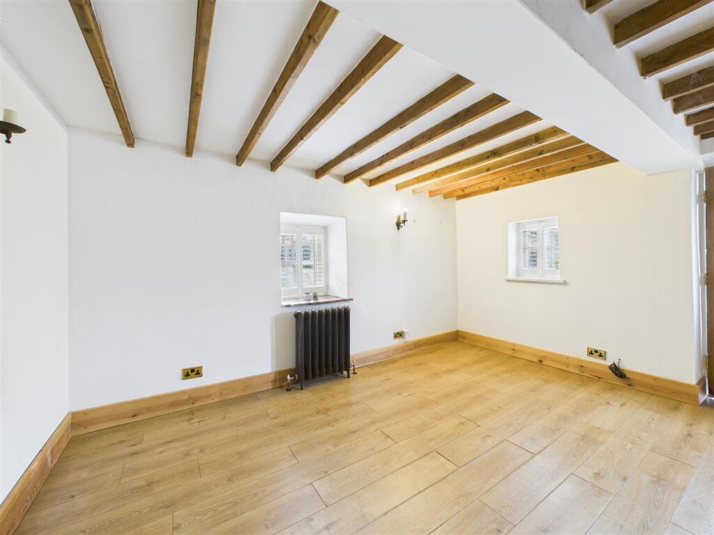 SITTING ROOM