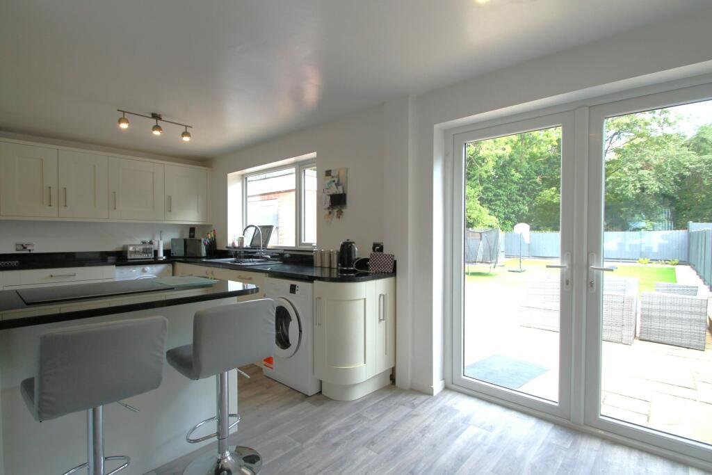 Living/Kitchen