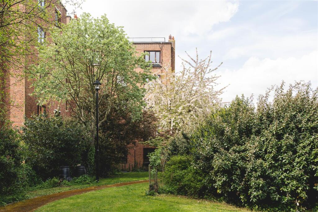 Wrens Park House-26.jpg