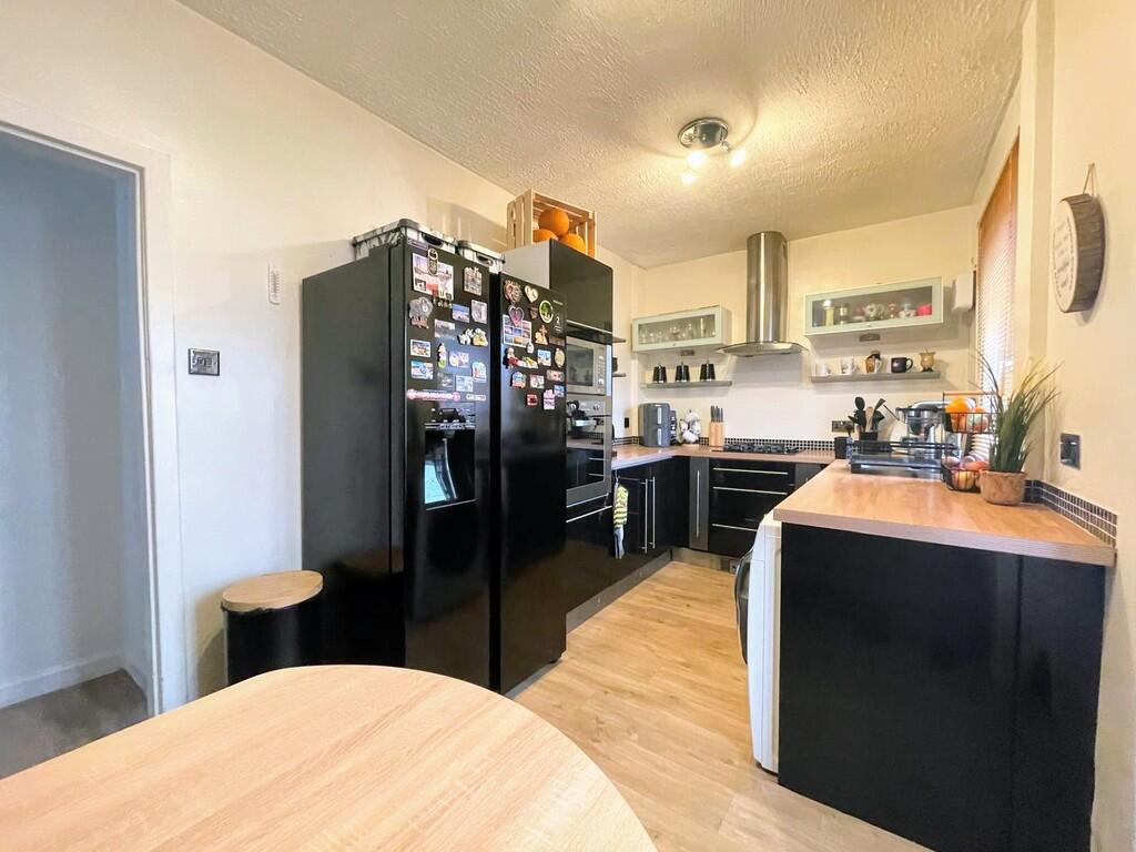 IMG-20250303-WA00...