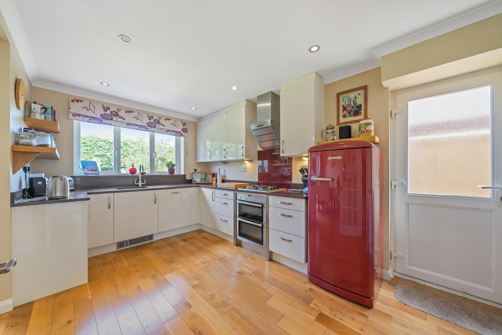 Kitchen / Breakfast Room