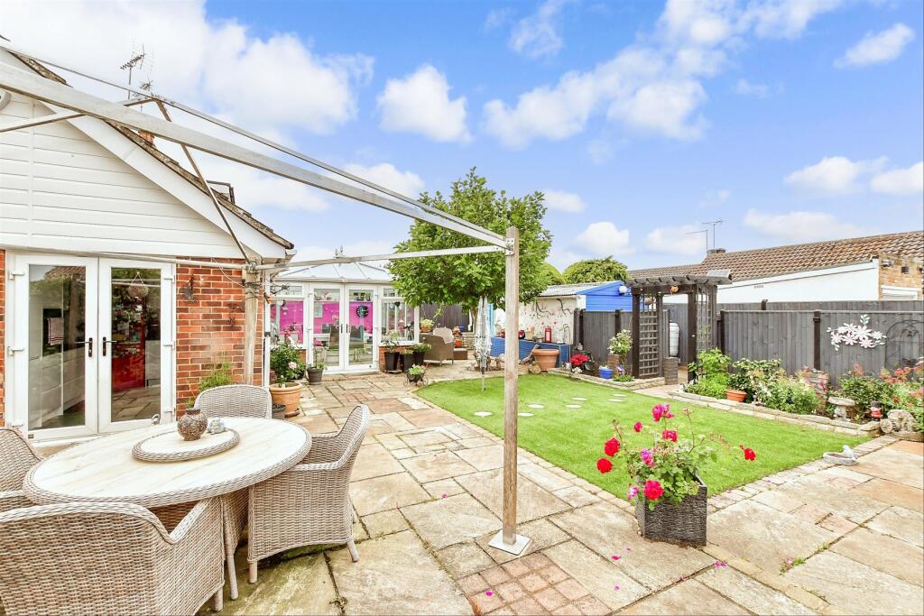 External Lifestyle Photograph