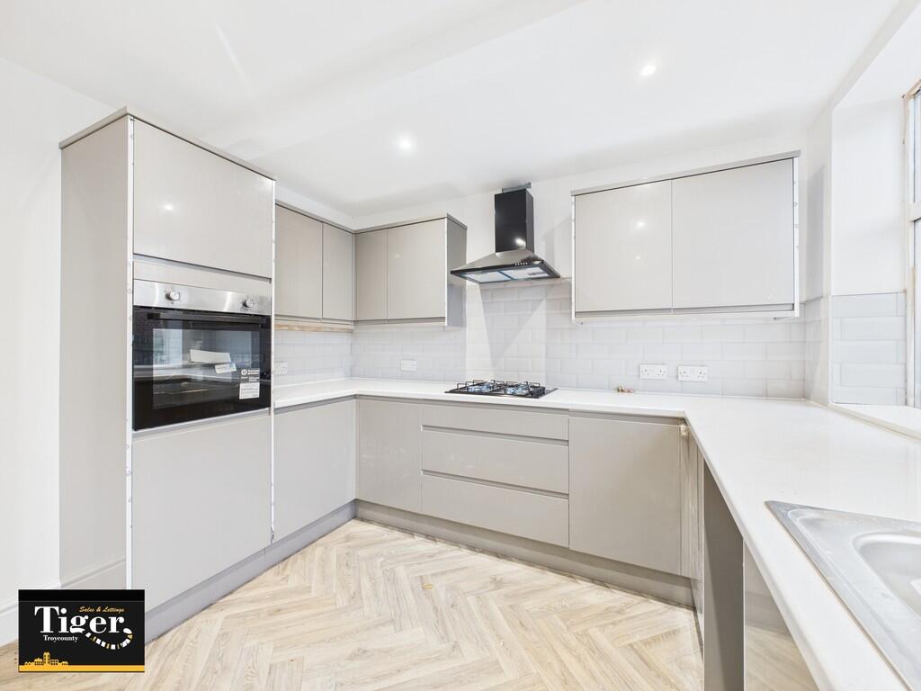 CAM03440G0-PR0495...