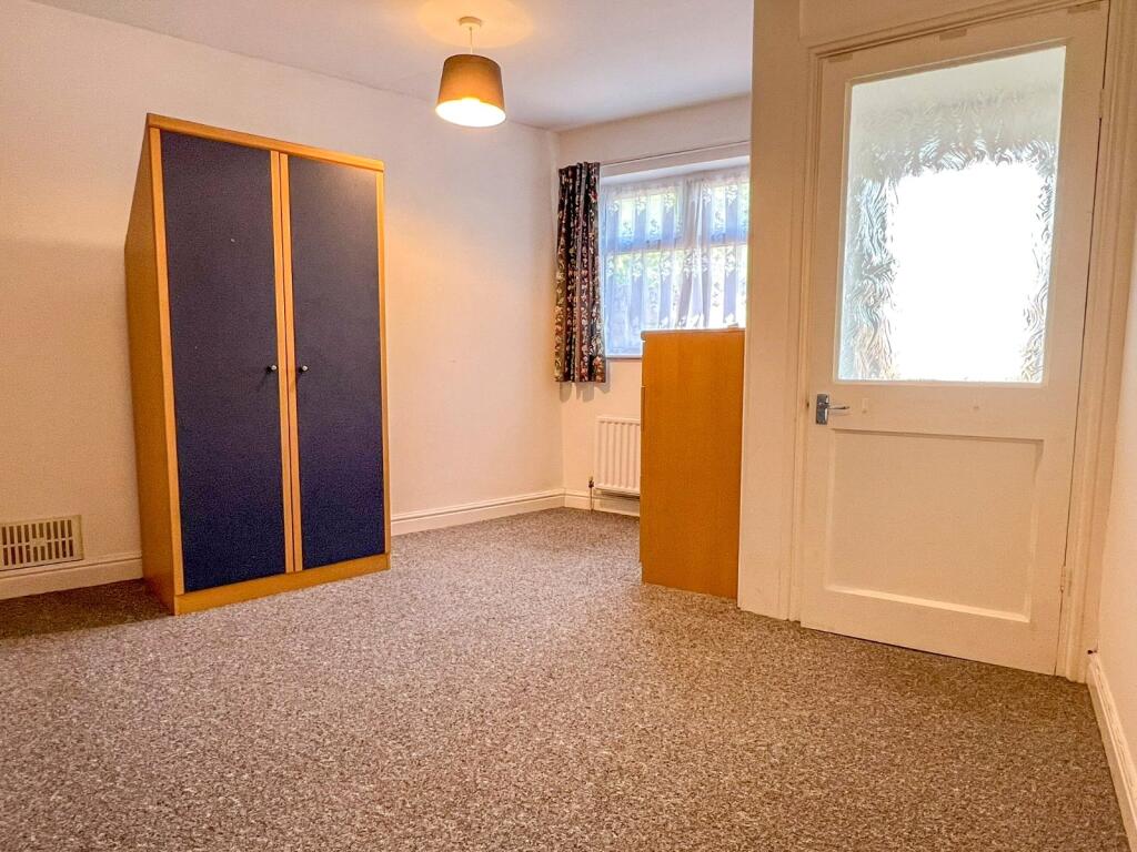 Flat 1 Bedroom