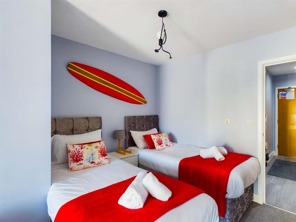 Apartment 8, Ocean 1 - Bedroom Two