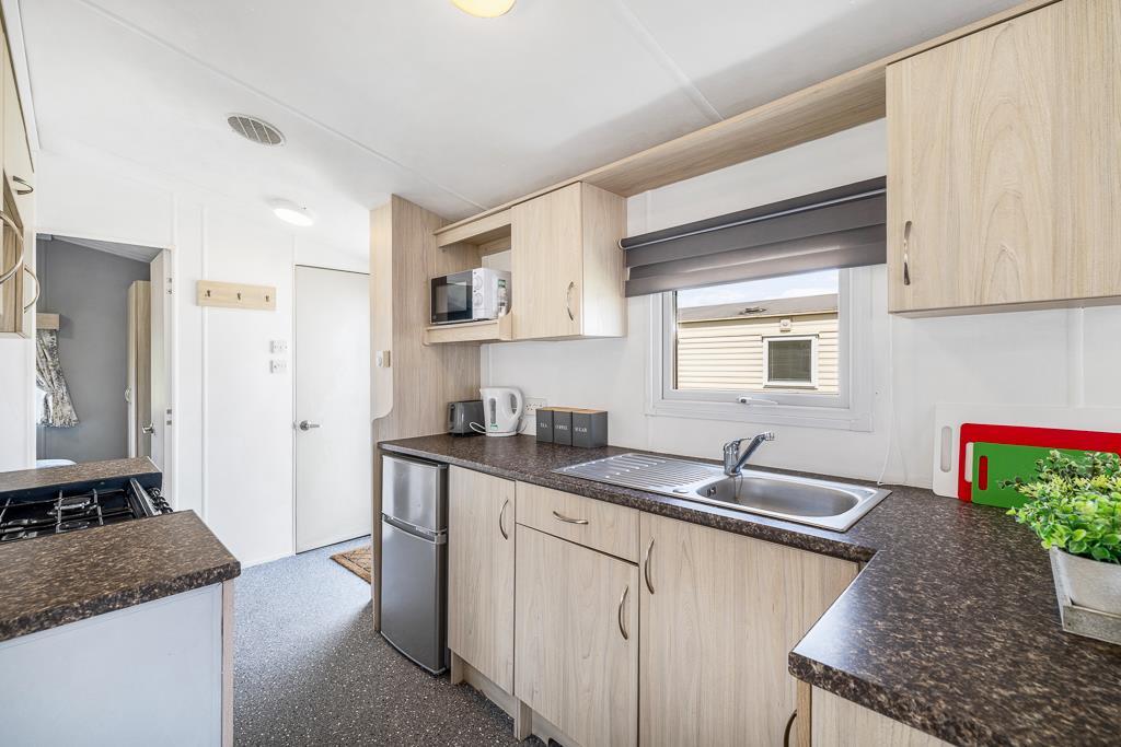 33 Oak Tree Holiday Village (Antons Gowt)-13.jpg