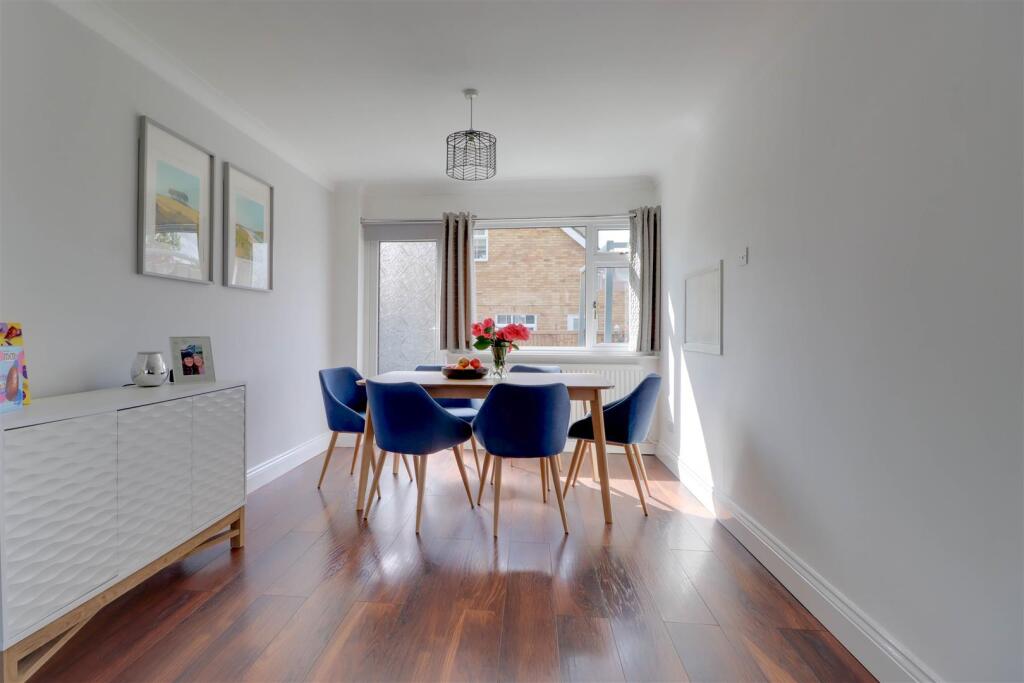 51 MOUNT CLOSE-8.jpg