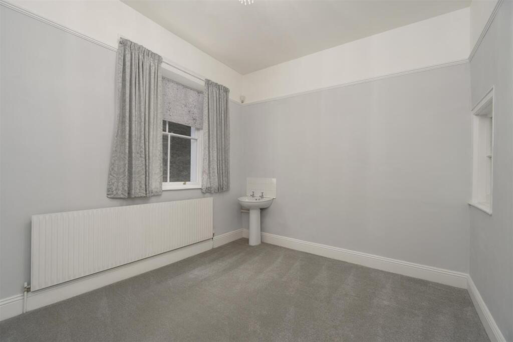 Bedroom/Study