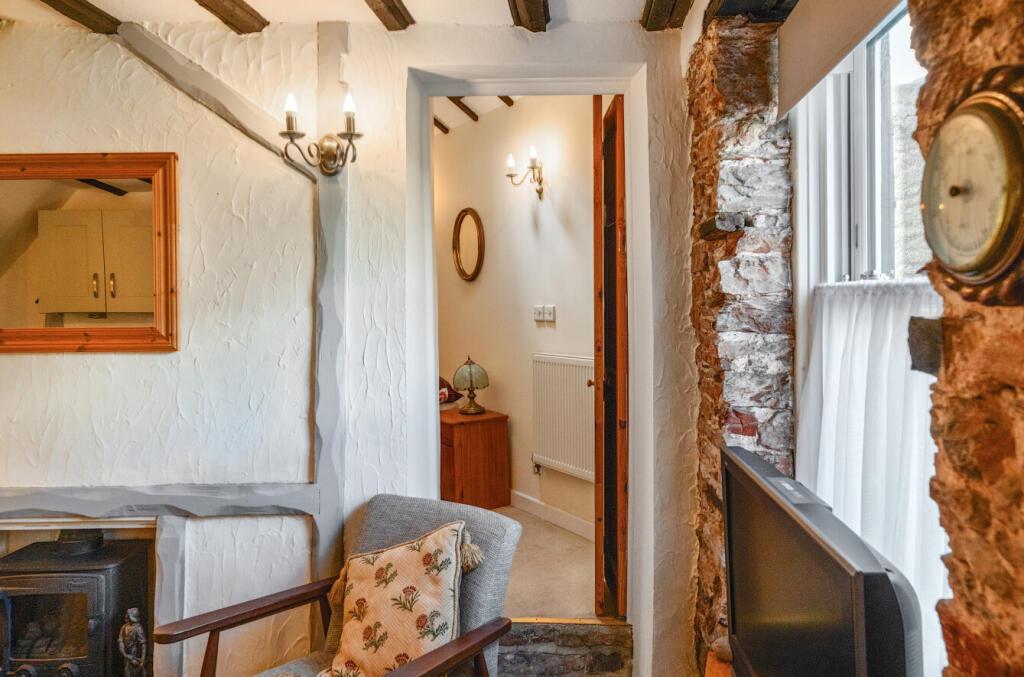 1349538-15-68bed9...