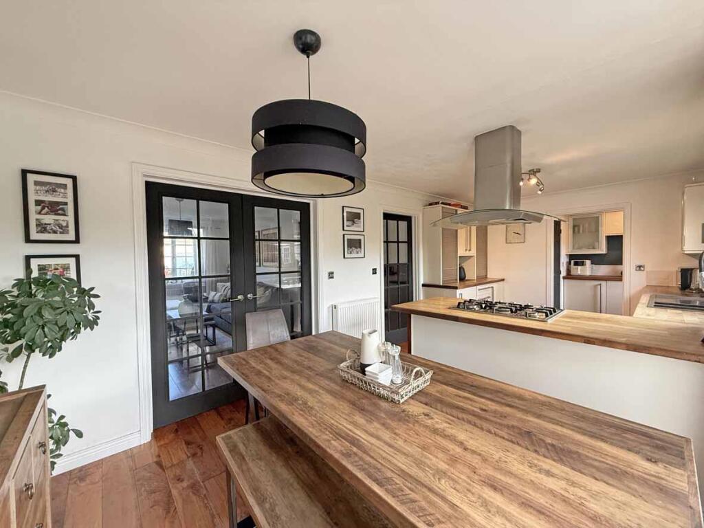 Aberdeen Avenue 100 Kitchen Dining Room...jpg