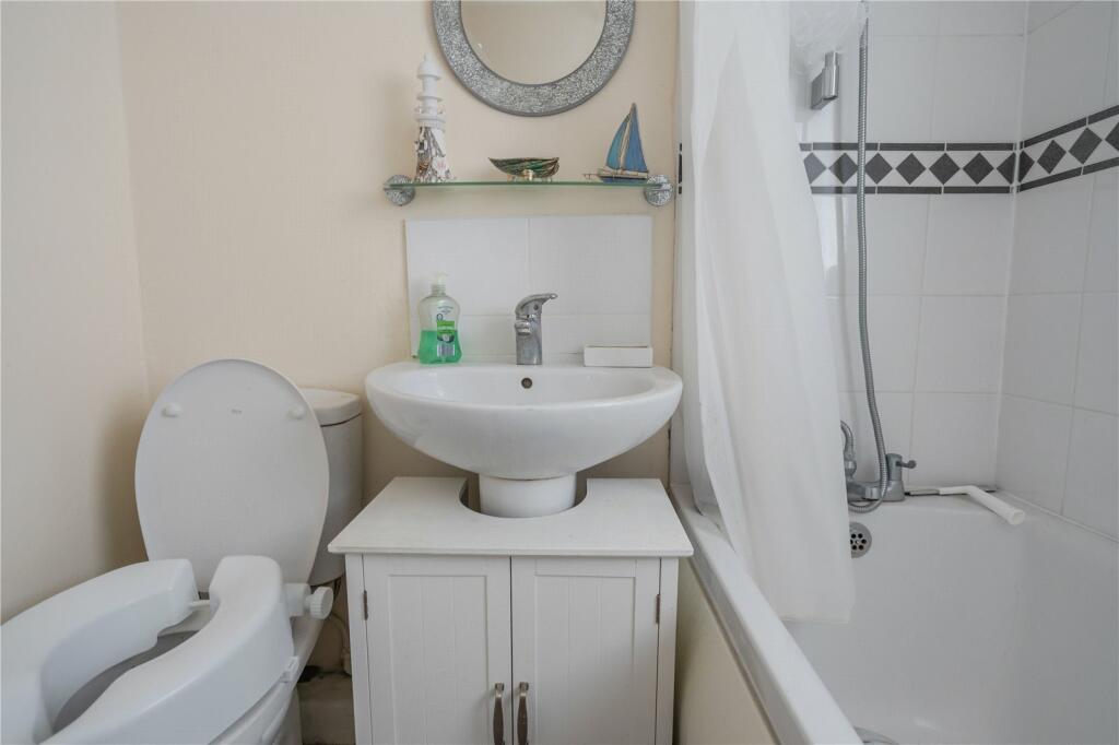 Bathroom (2)