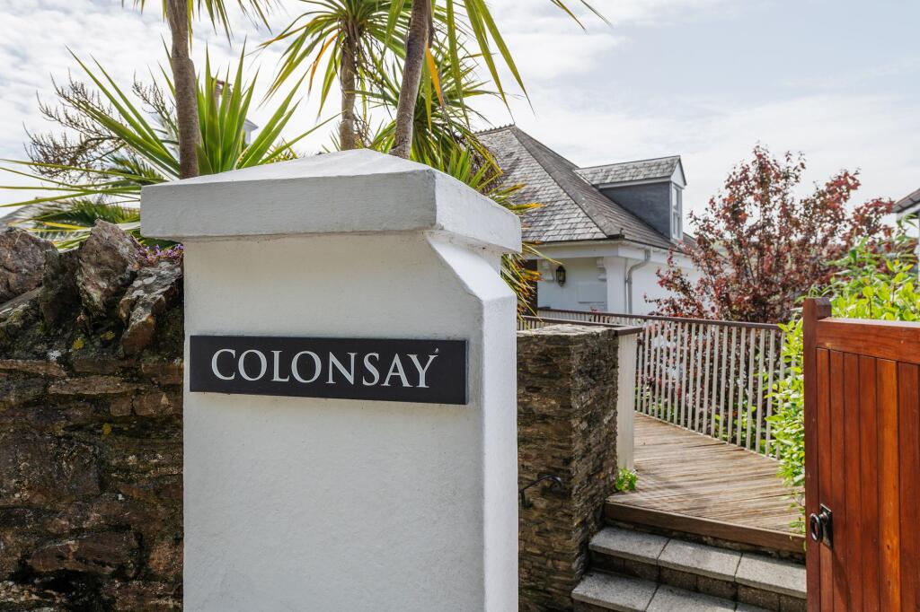 Entrance_Upper Apartment Colonsay_Kingswear