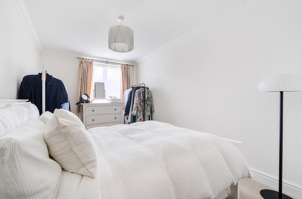 1377335-19-6915cd...