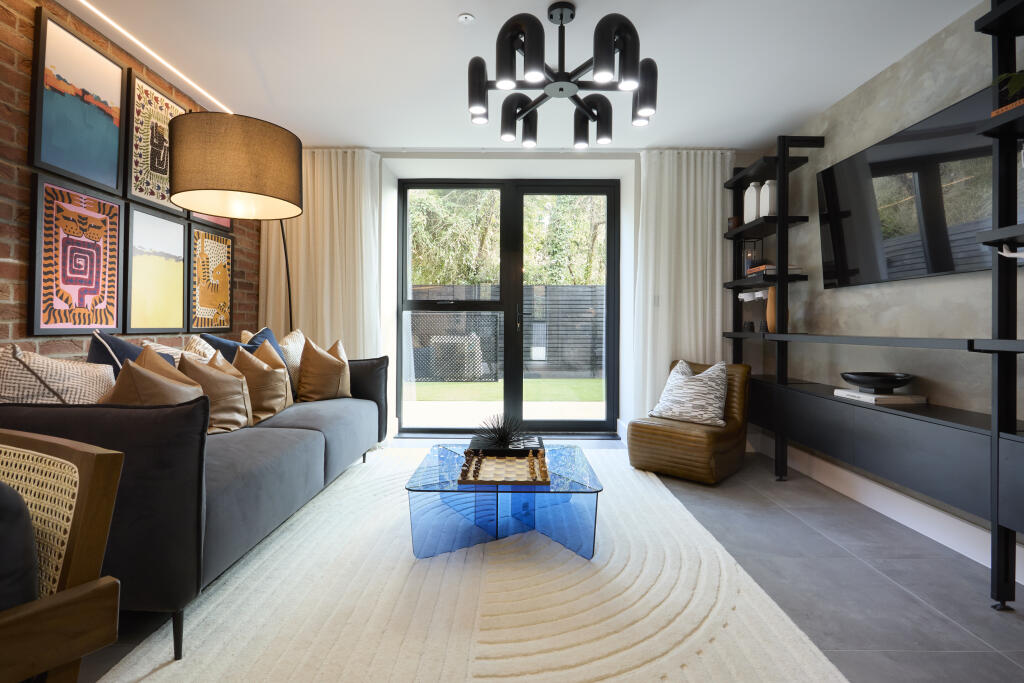 Plot 6 living area