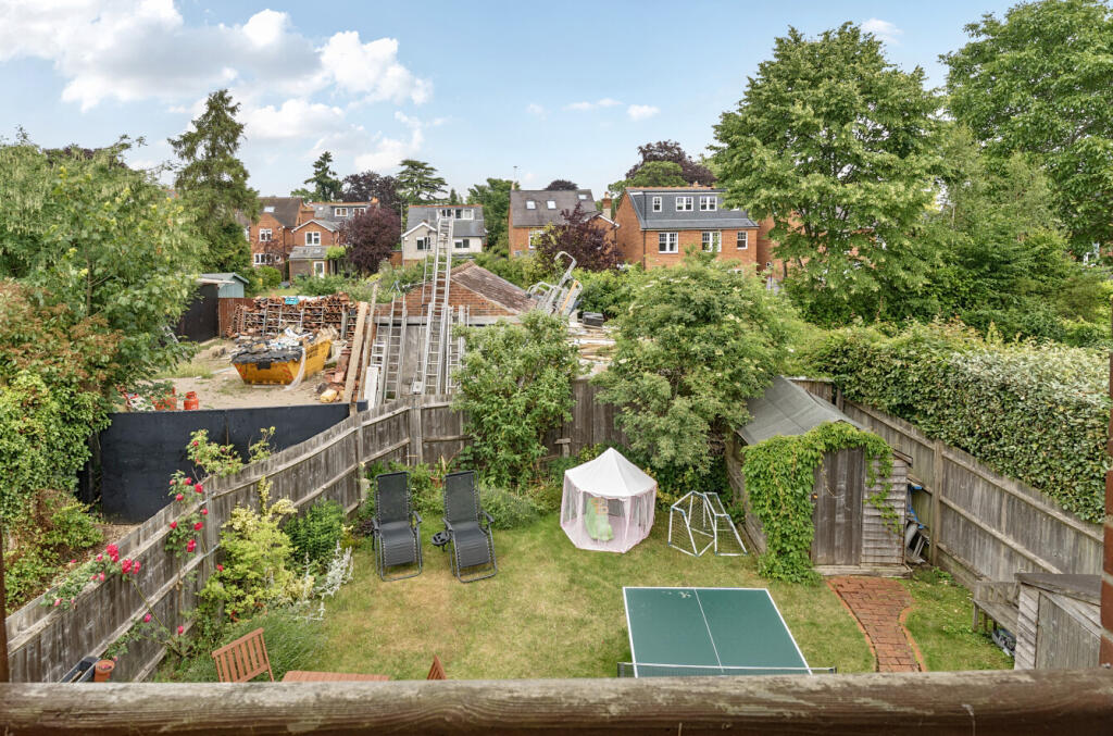 1304036-1-6846dc8...