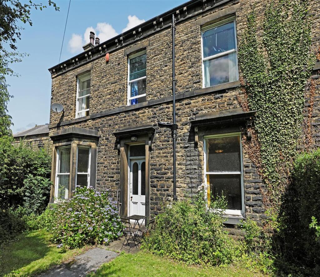 2 to 6 Rochdale Rd.07.Photoneg.co.uk.jpg