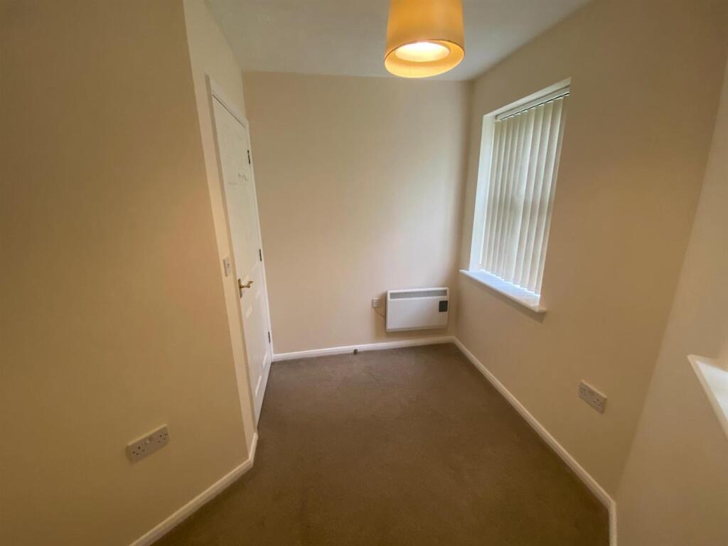 Single Bedroom