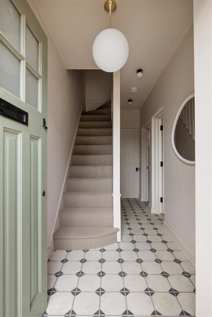 Pennant Terrace E17