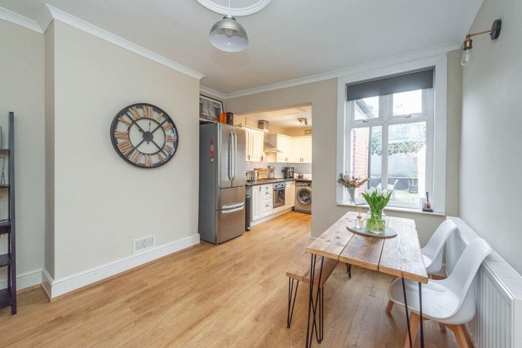 LOUNGE, KITCHEN AND DINING ROOM