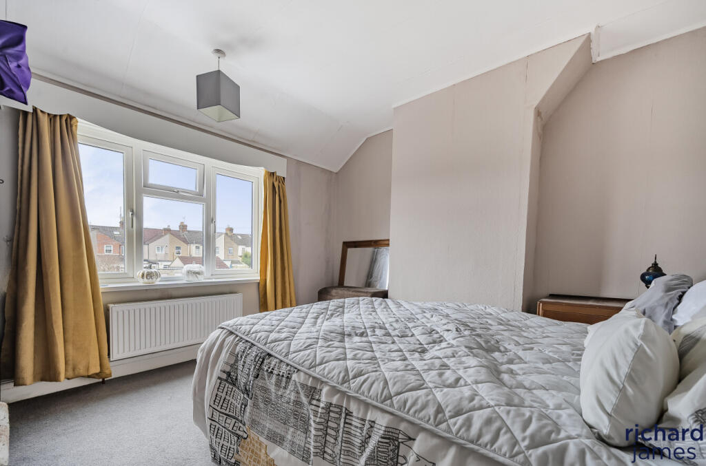 5891cd332d014350b68a3c260a77b3c4