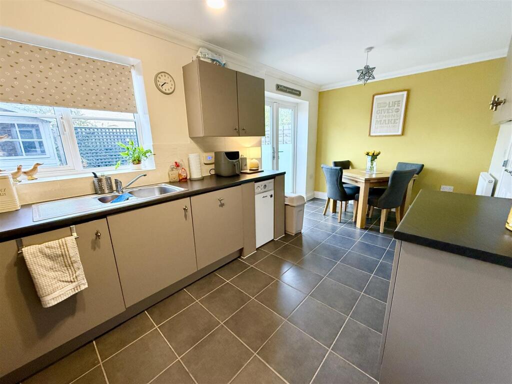 kitchen diner