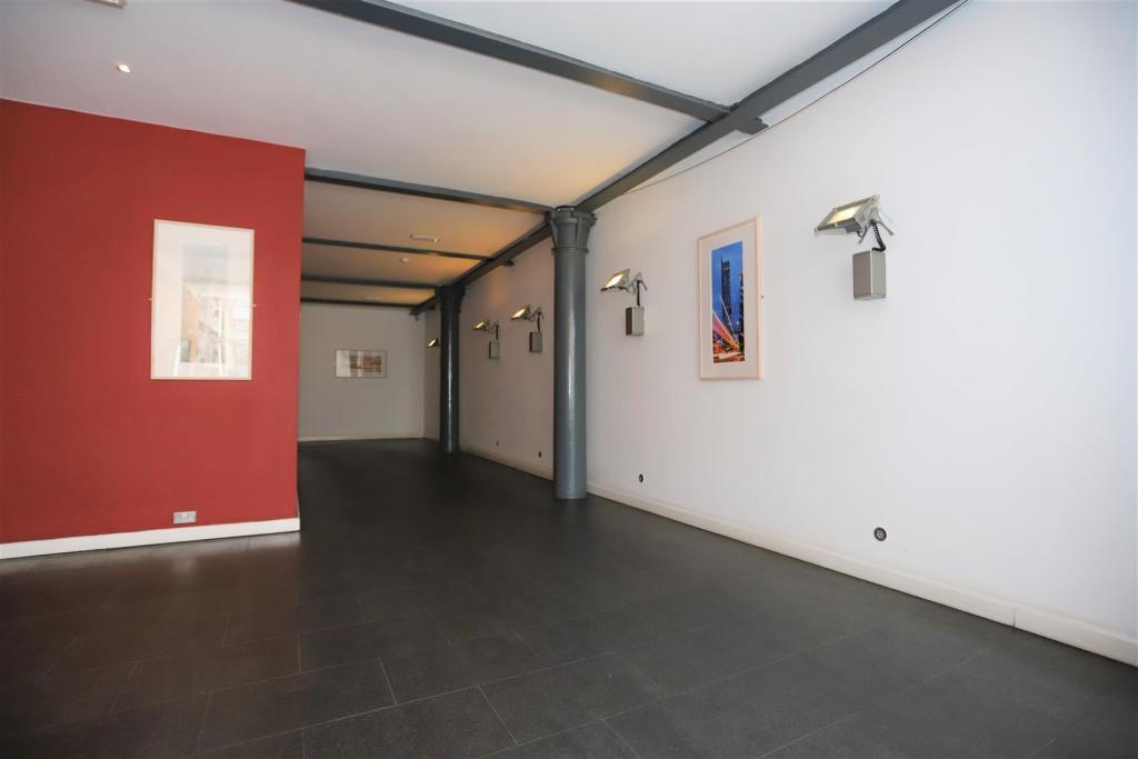 Lobby 2.JPG