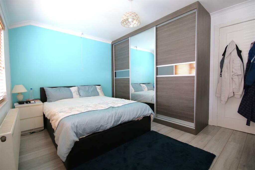 bed1.2.JPG
