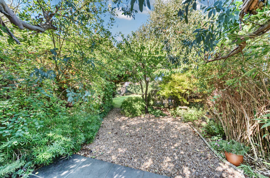 1355597-25-68cd68...