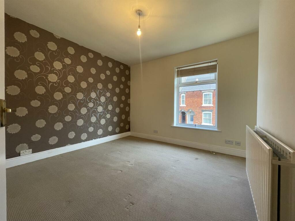 6 Bedroom 1.JPEG