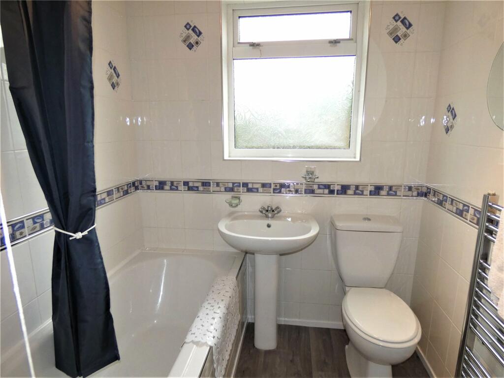 Ground Bathroom
