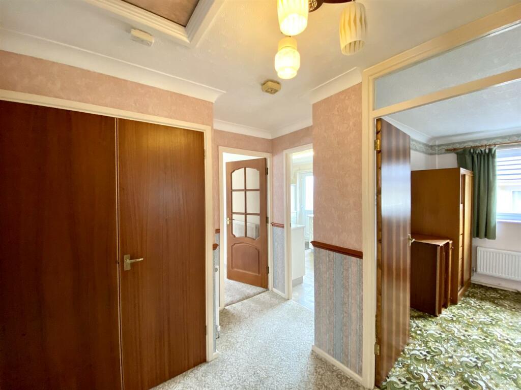 INNER HALLWAY
