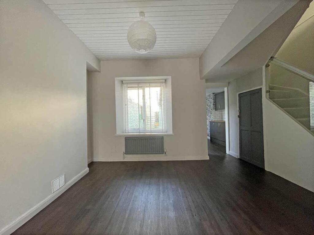 Hotham Place 15 New Dining Room.jpg