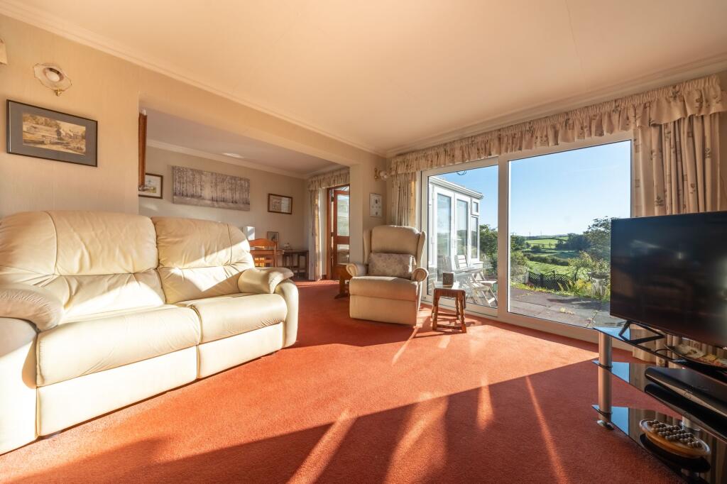 SITTING DINING ROOM
