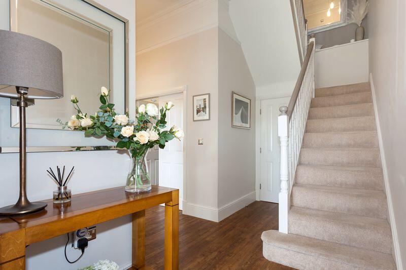 L SHAPED RECEPTION HALL