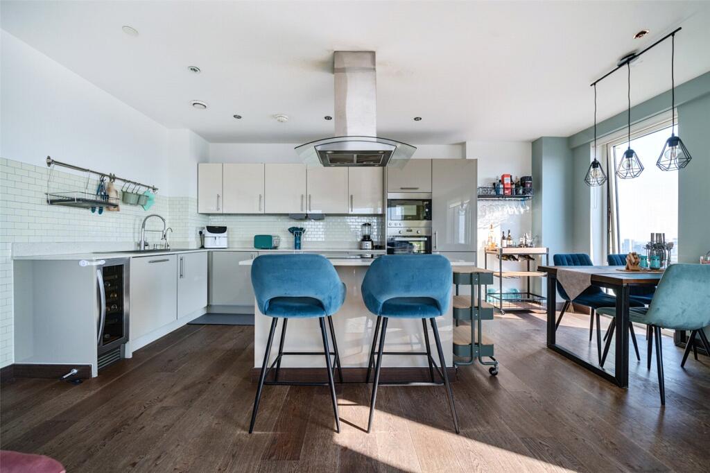 Reception/Kitchen