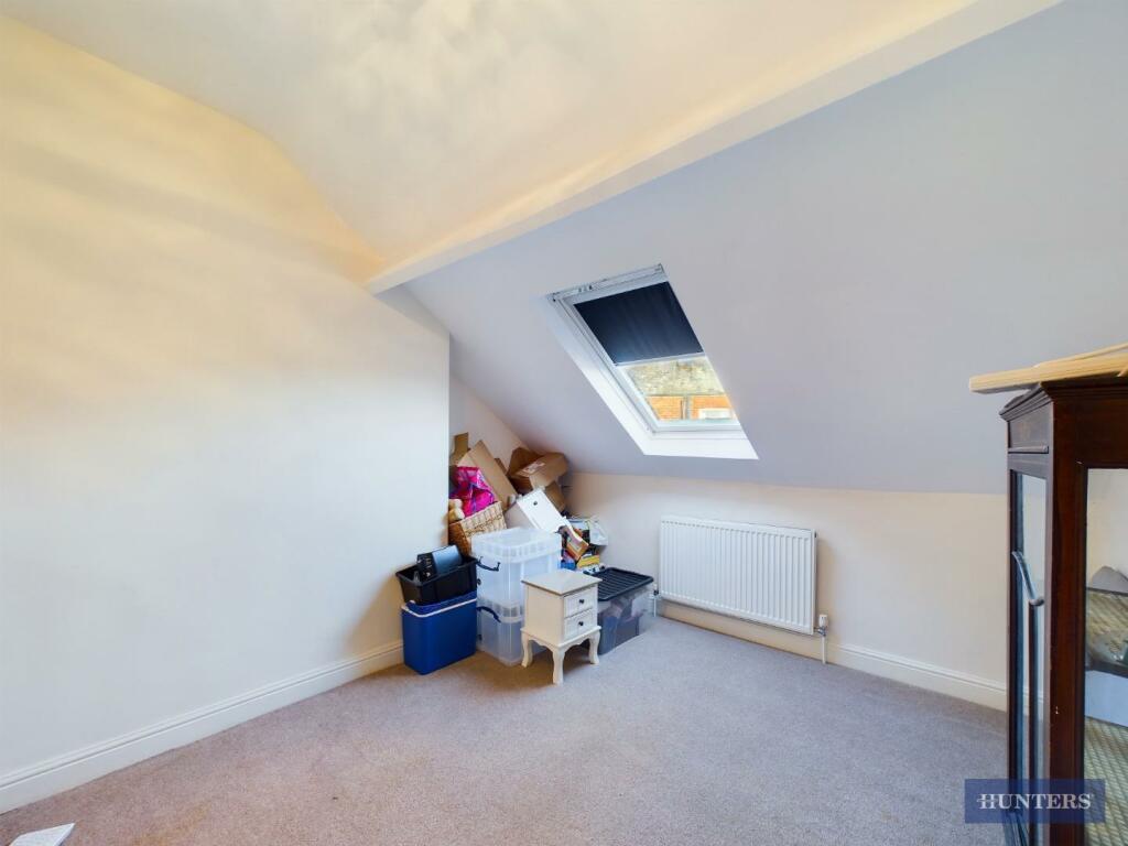 CAM03696G0-PR0349-STILL002.jpg