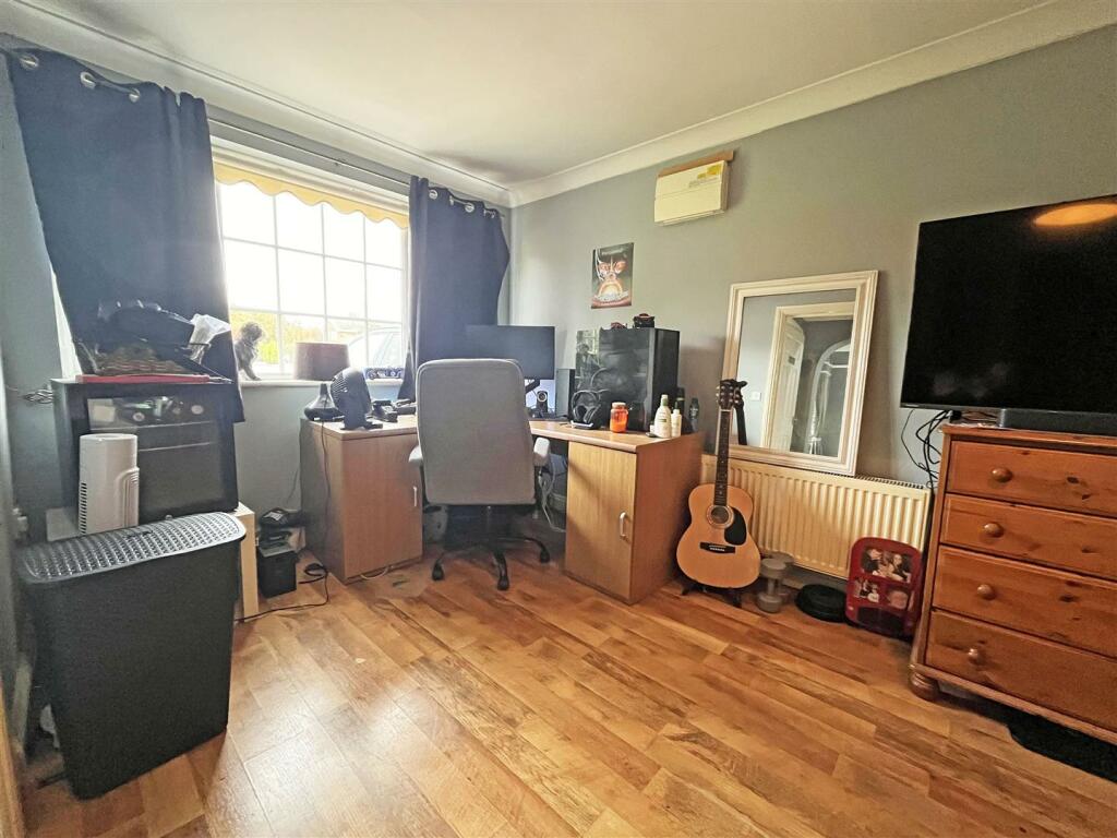 Bedroom.jpg