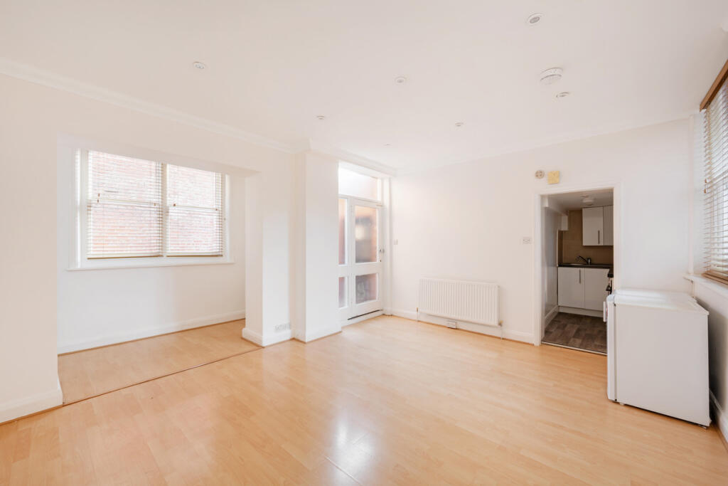 Eton Avenue, London, NW3