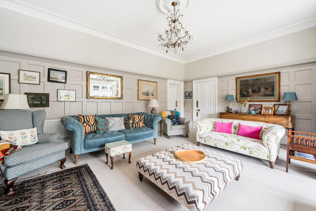 1287466-16-682f0f...