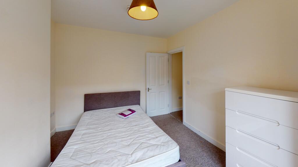 7-Gorse-Hill-Bedroom