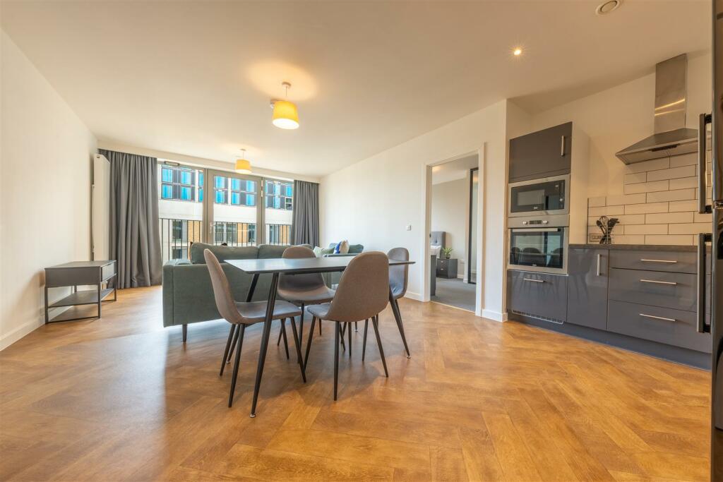 Flat 1-11.jpg