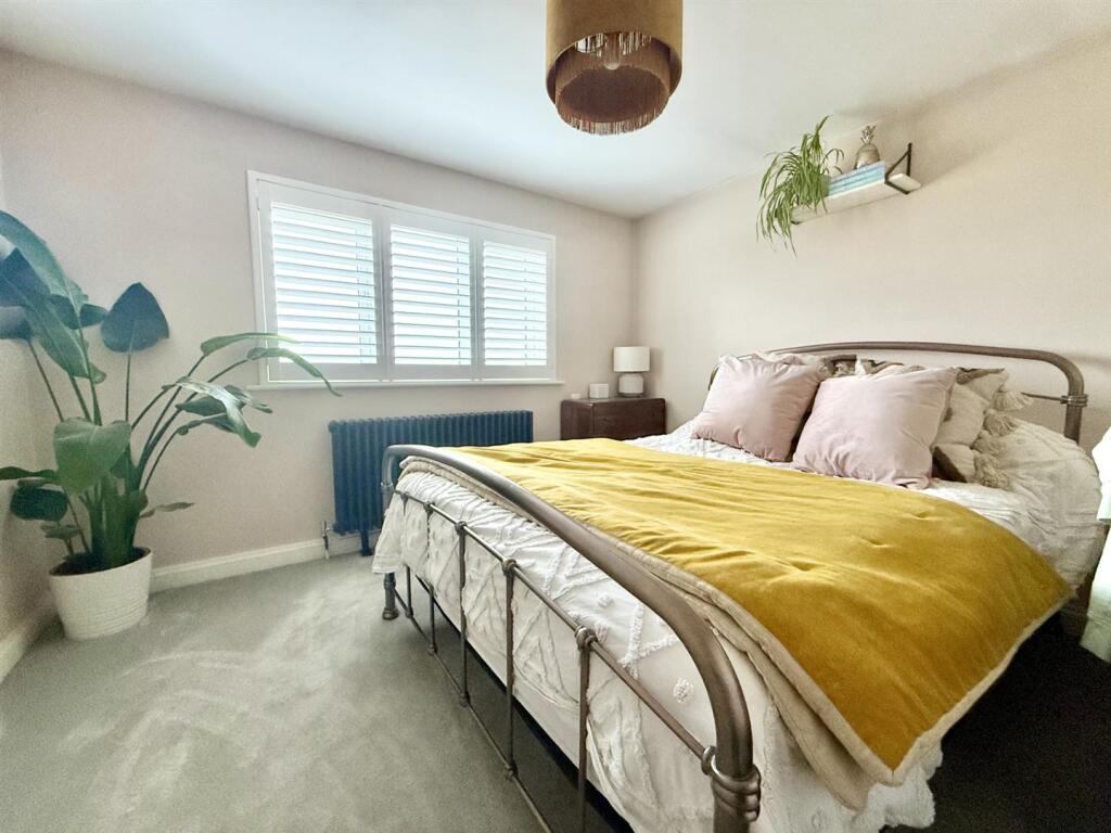 Bedroom2.jpg