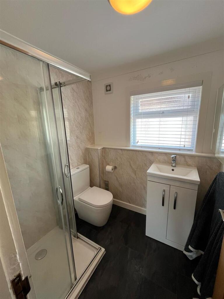 WhatsApp Image 2025-04-11 at 18.03.07_f161777c.jpg