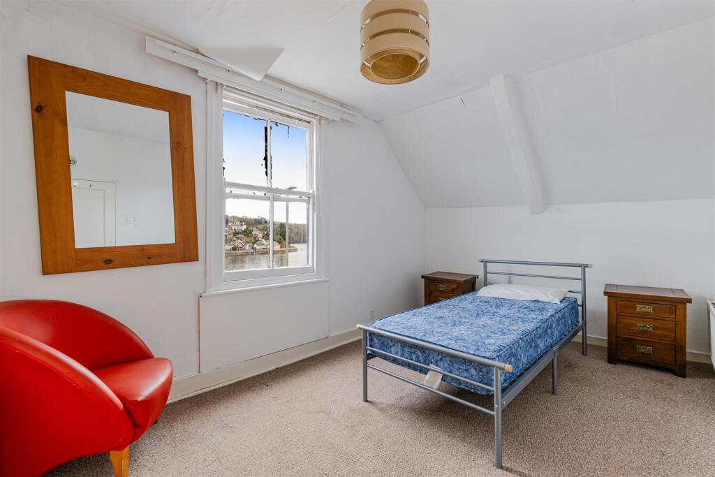 A19 - 27 Newcomen Road, Dartmouth - 251028.jpg