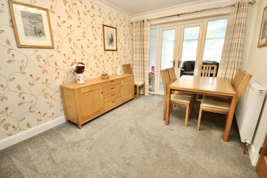 Lounge/ Diner