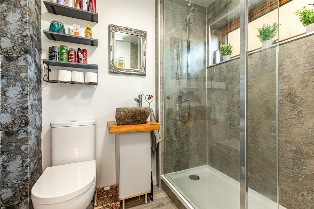 5 Sprouston Road Newtown 19.JPG