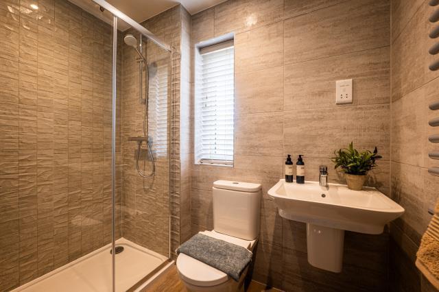 Master Ensuite