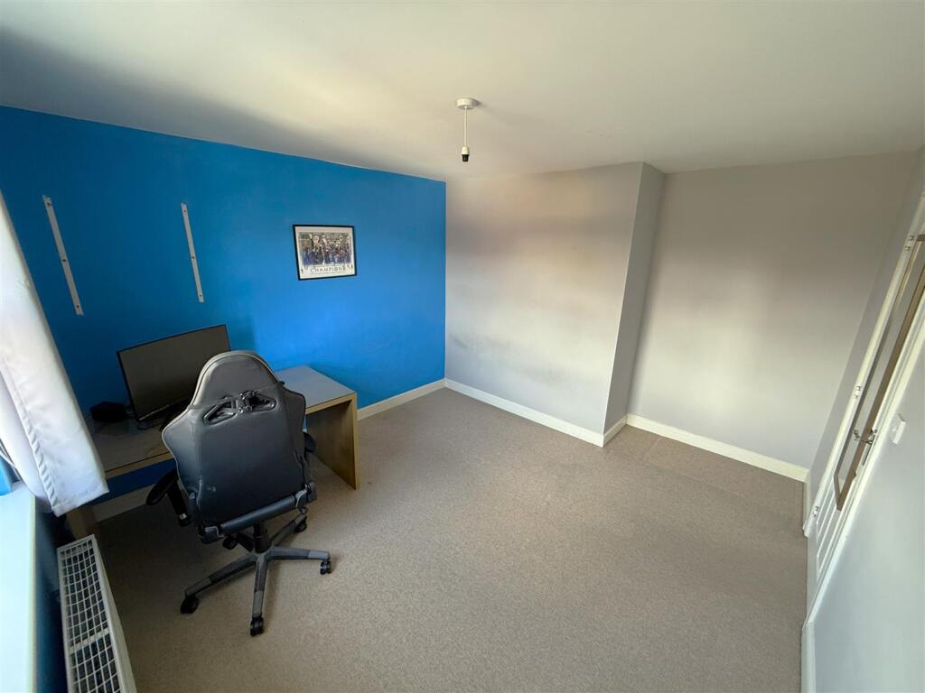 Bedroom 3B.JPG